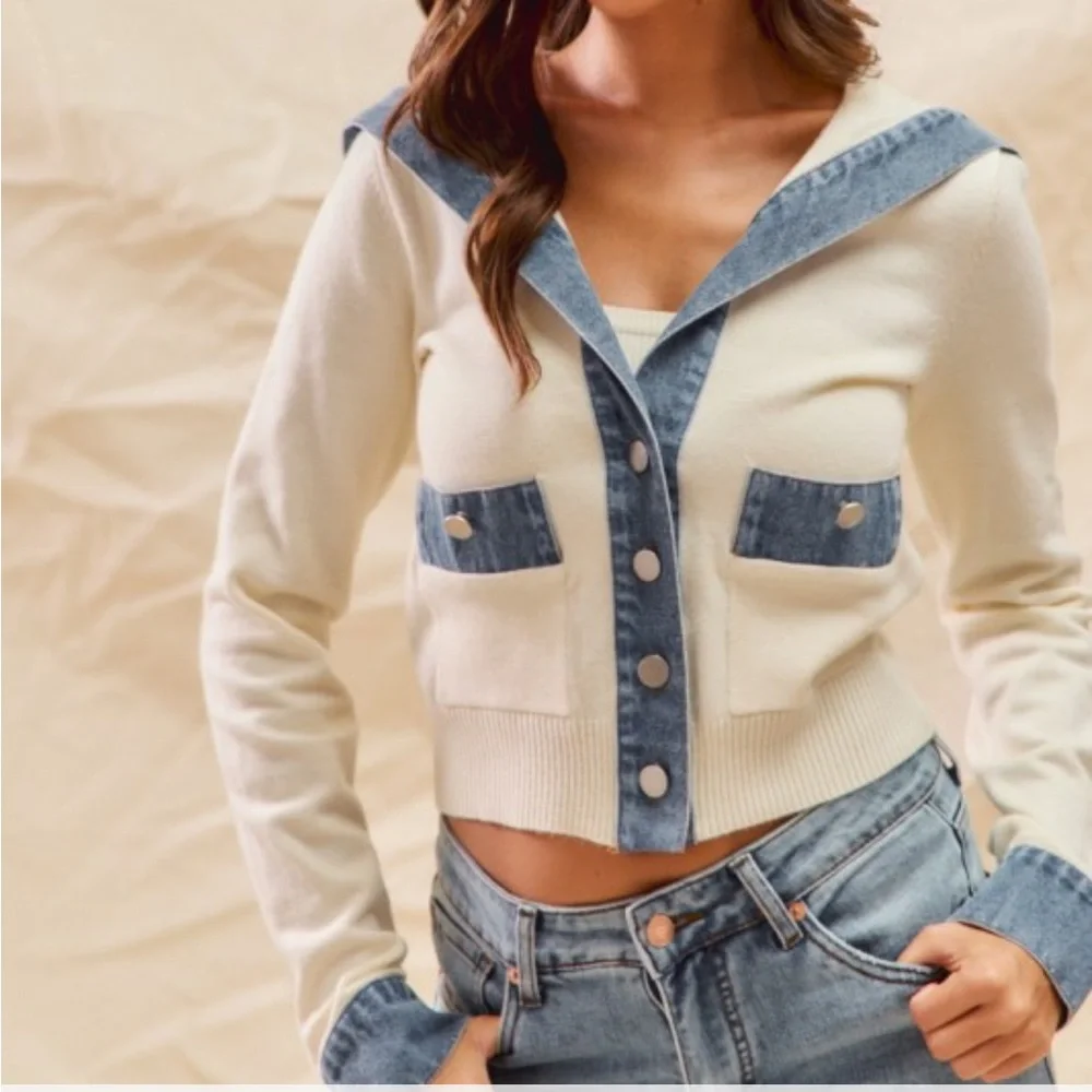 Denim Trimmed Sweater - Picture 4 of 5